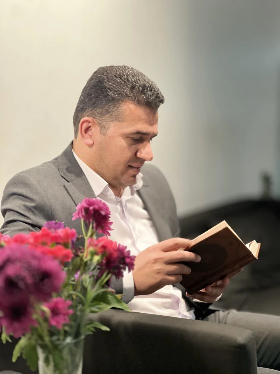وحید کیانی - مدیر مسئول انتشارات الیما